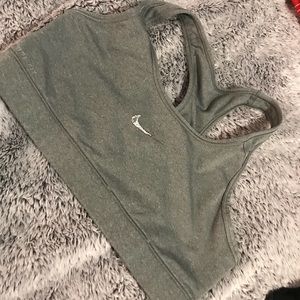 Basic Nike sports bra